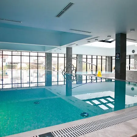 420 Port Basen&jacuzzi *