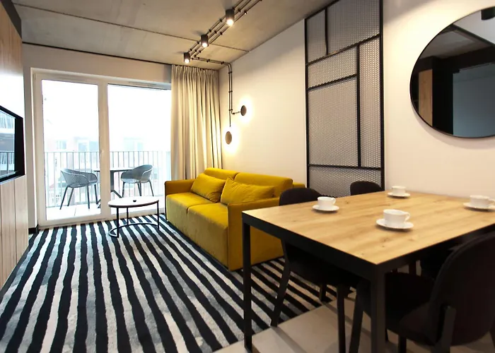 420 Port Basen & Jacuzzi Apartment