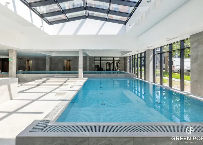 420 Port Basen & Jacuzzi Apartment